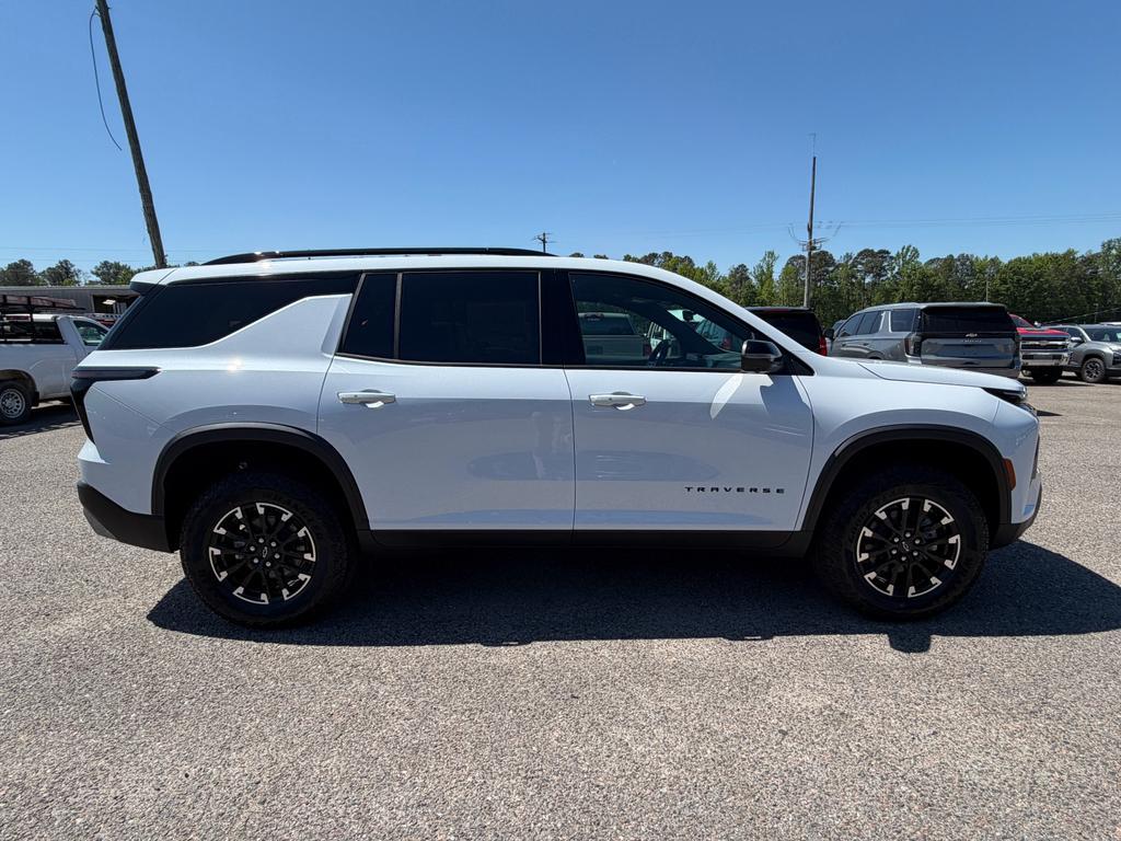 new 2026 Chevrolet Traverse car, priced at $53,155