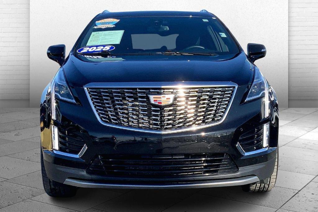 used 2025 Cadillac XT5 car, priced at $37,000