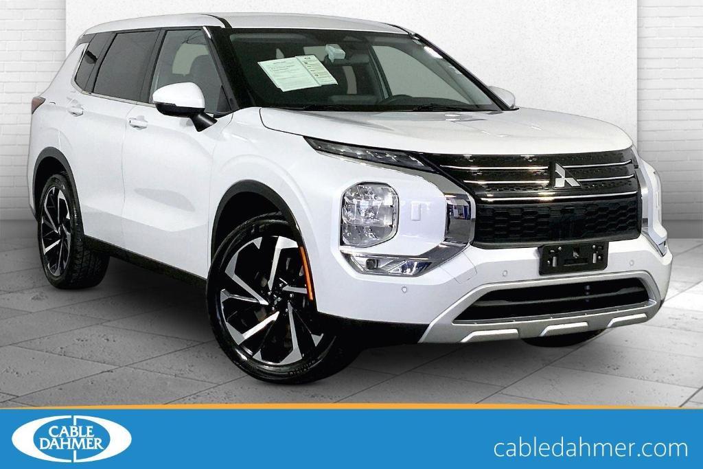 used 2024 Mitsubishi Outlander car, priced at $21,000