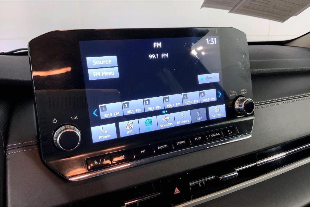 used 2024 Mitsubishi Outlander car, priced at $21,000