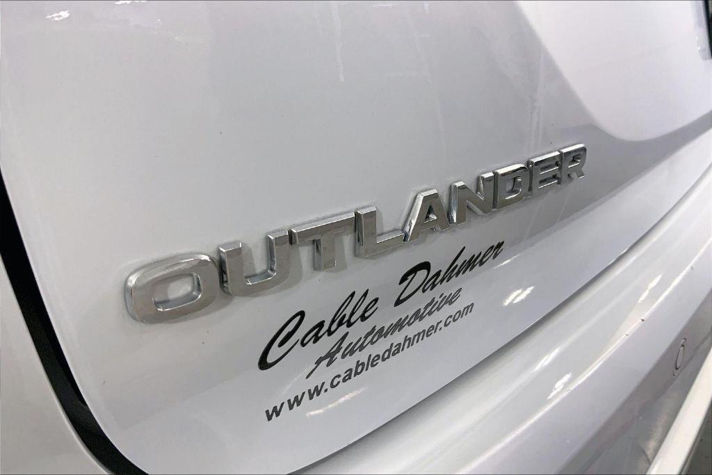 used 2024 Mitsubishi Outlander car, priced at $21,000