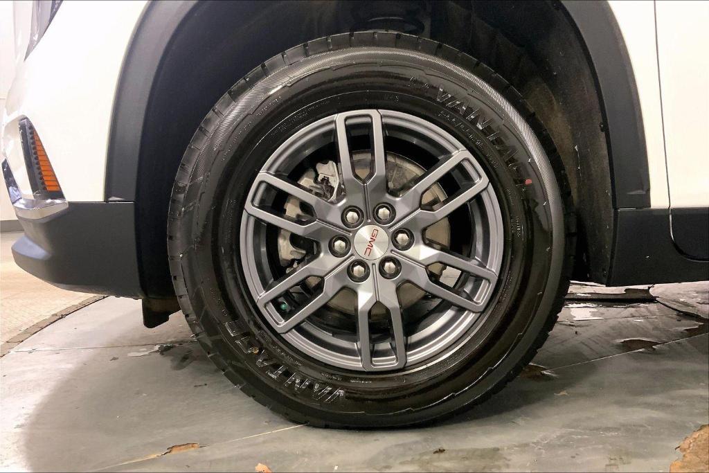 used 2025 GMC Acadia car, priced at $34,300