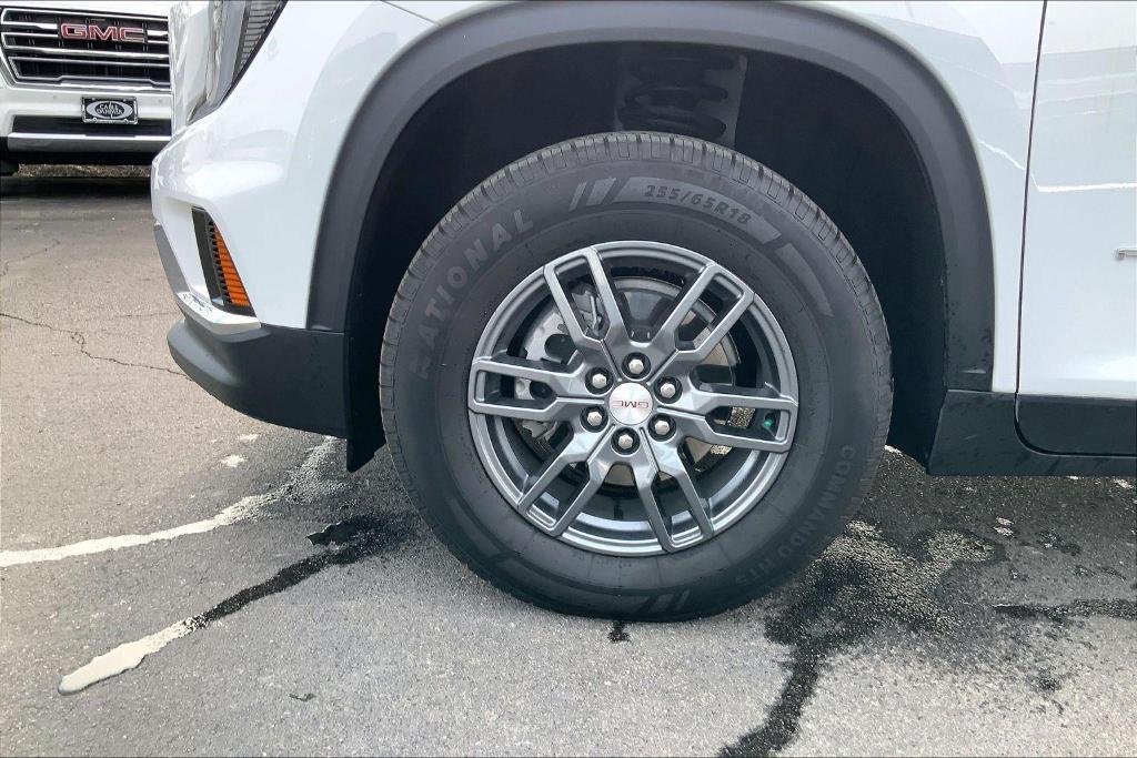 used 2025 GMC Acadia car, priced at $33,000