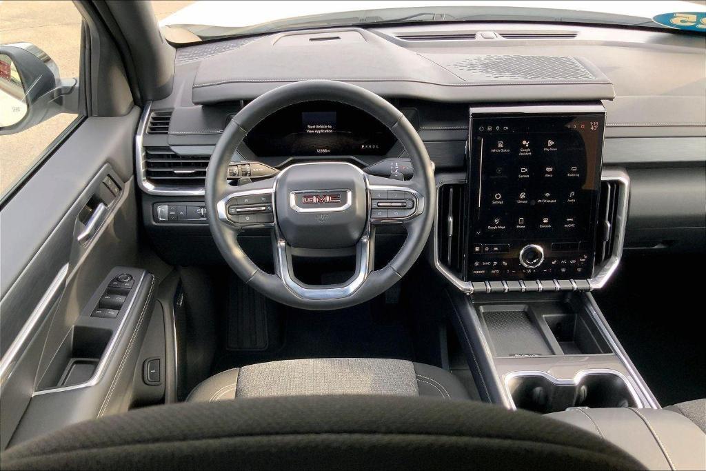 used 2025 GMC Acadia car, priced at $33,000