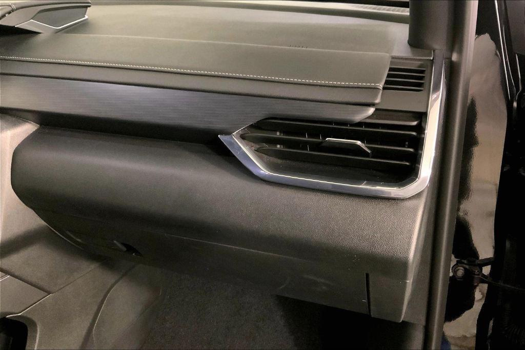 used 2025 GMC Acadia car, priced at $28,300