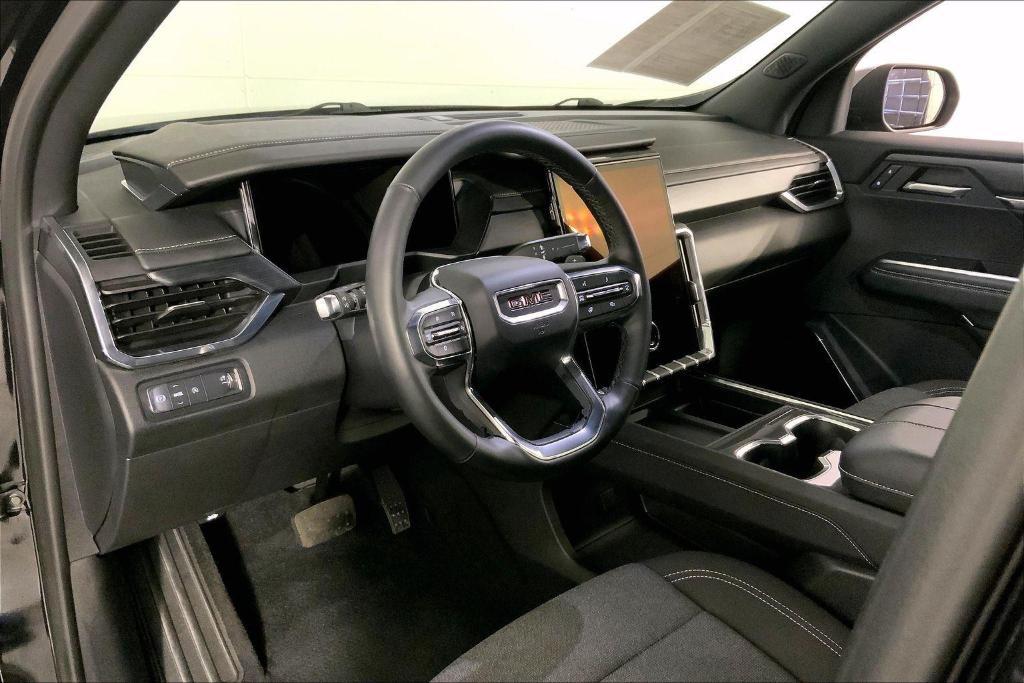 used 2025 GMC Acadia car, priced at $28,300