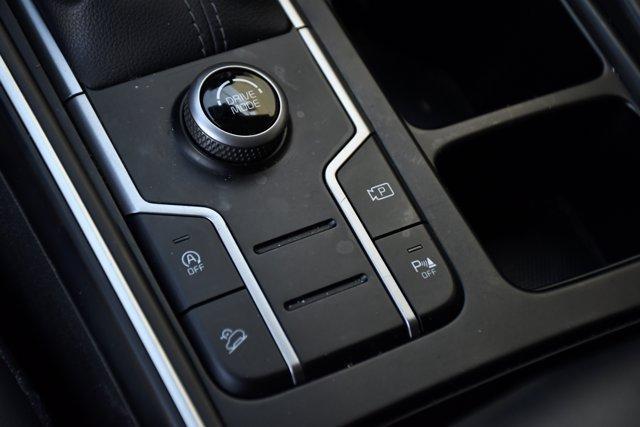 used 2023 Kia Sorento car, priced at $22,949