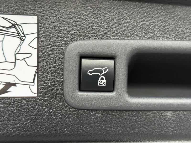 used 2023 Toyota Sienna car, priced at $41,960