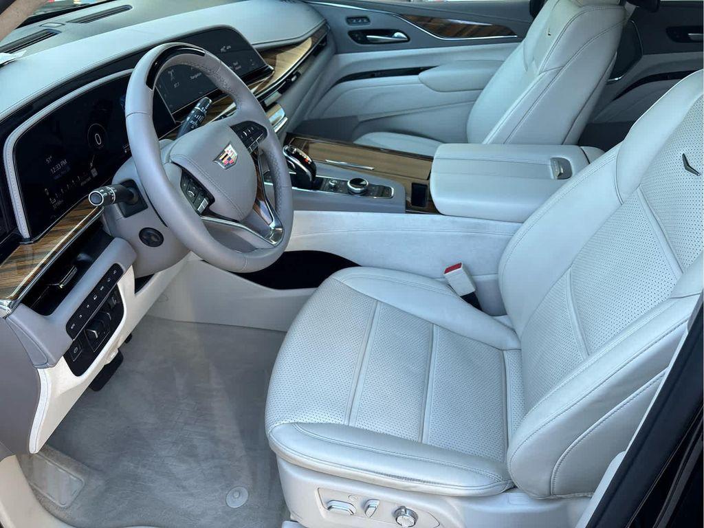 used 2024 Cadillac Escalade car, priced at $87,995