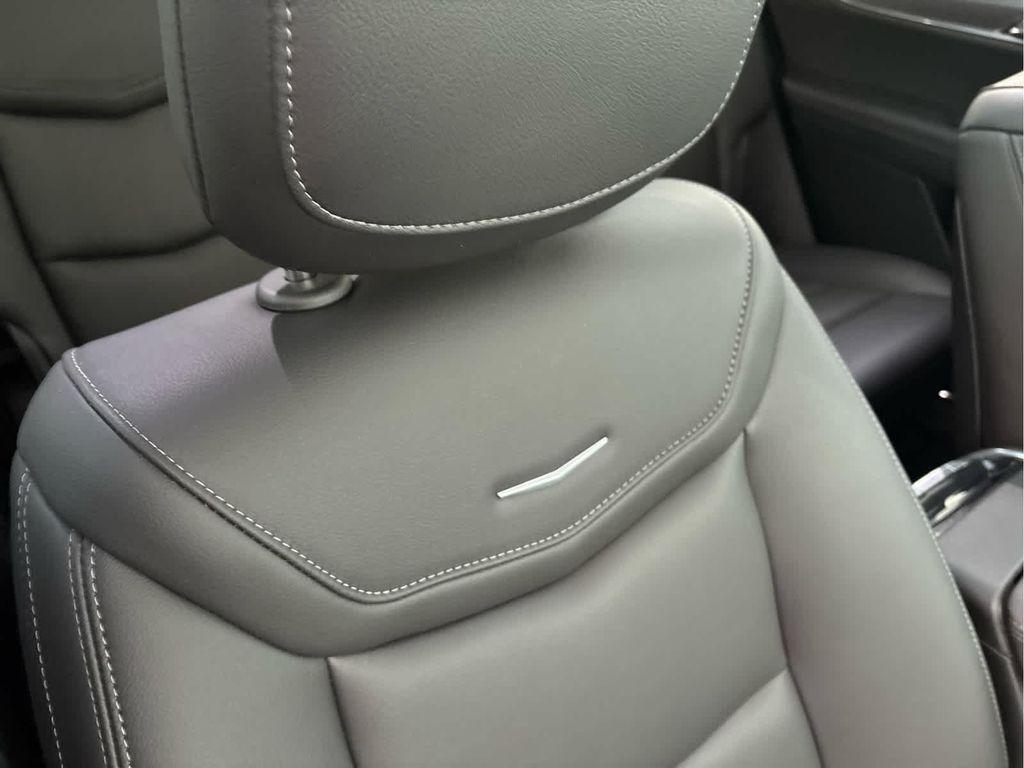 used 2024 Cadillac XT6 car, priced at $37,995