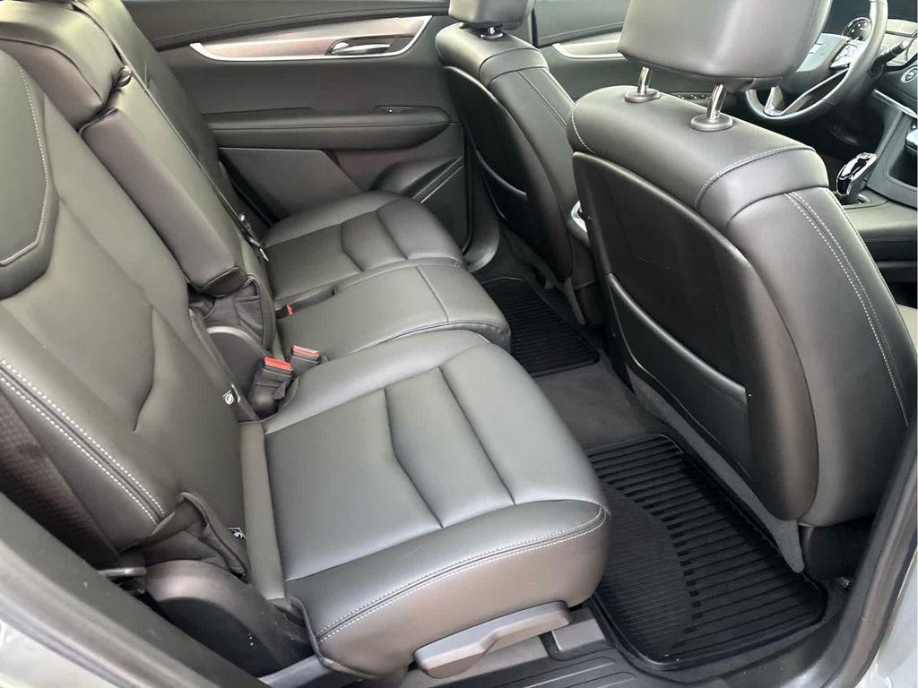 used 2024 Cadillac XT6 car, priced at $37,995