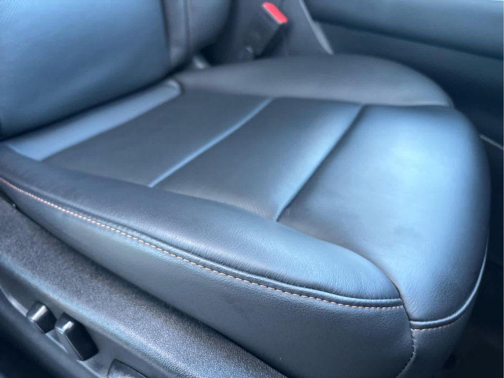 used 2022 Cadillac XT4 car, priced at $29,995