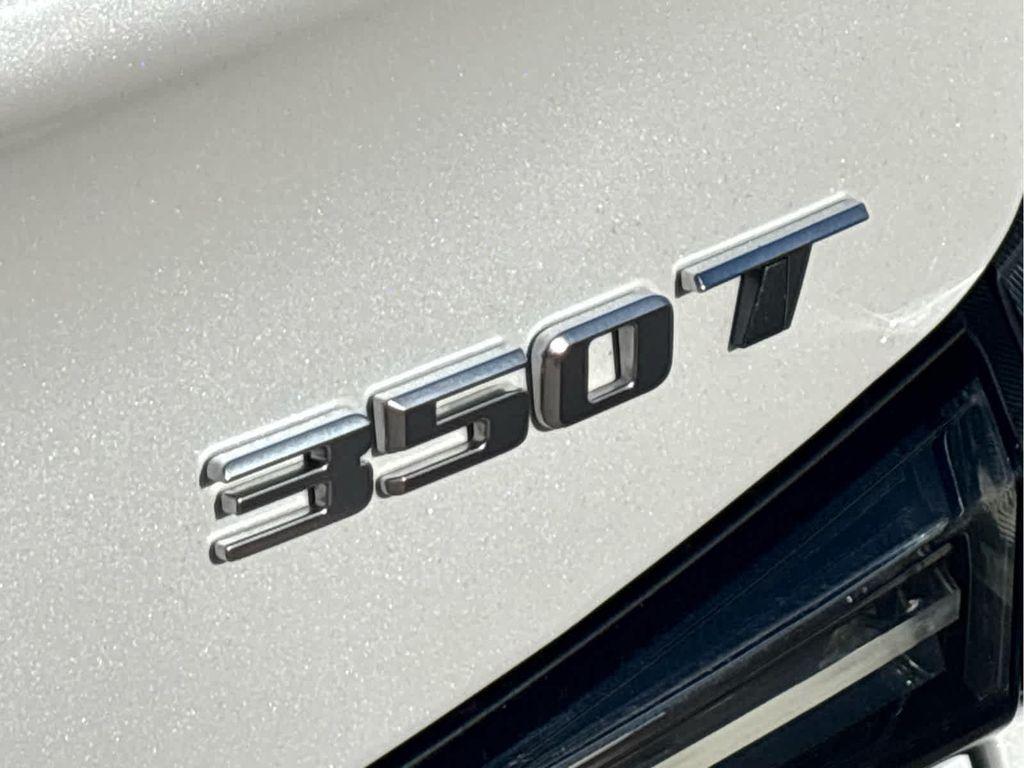 used 2022 Cadillac XT4 car, priced at $29,995