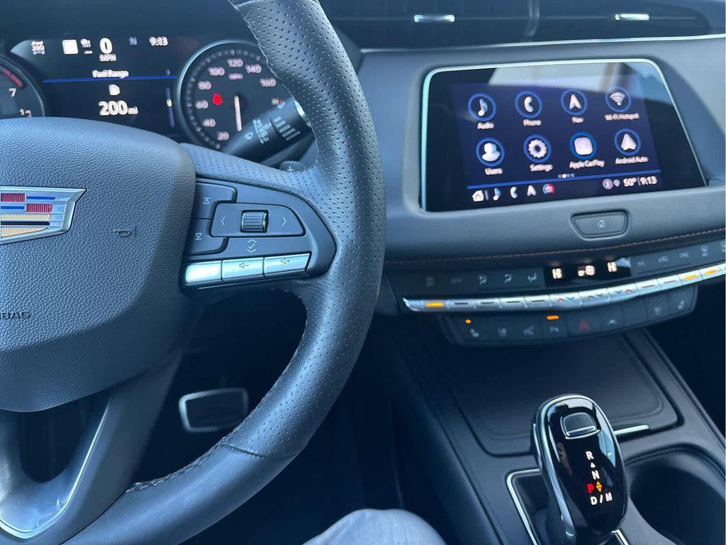 used 2022 Cadillac XT4 car, priced at $29,995