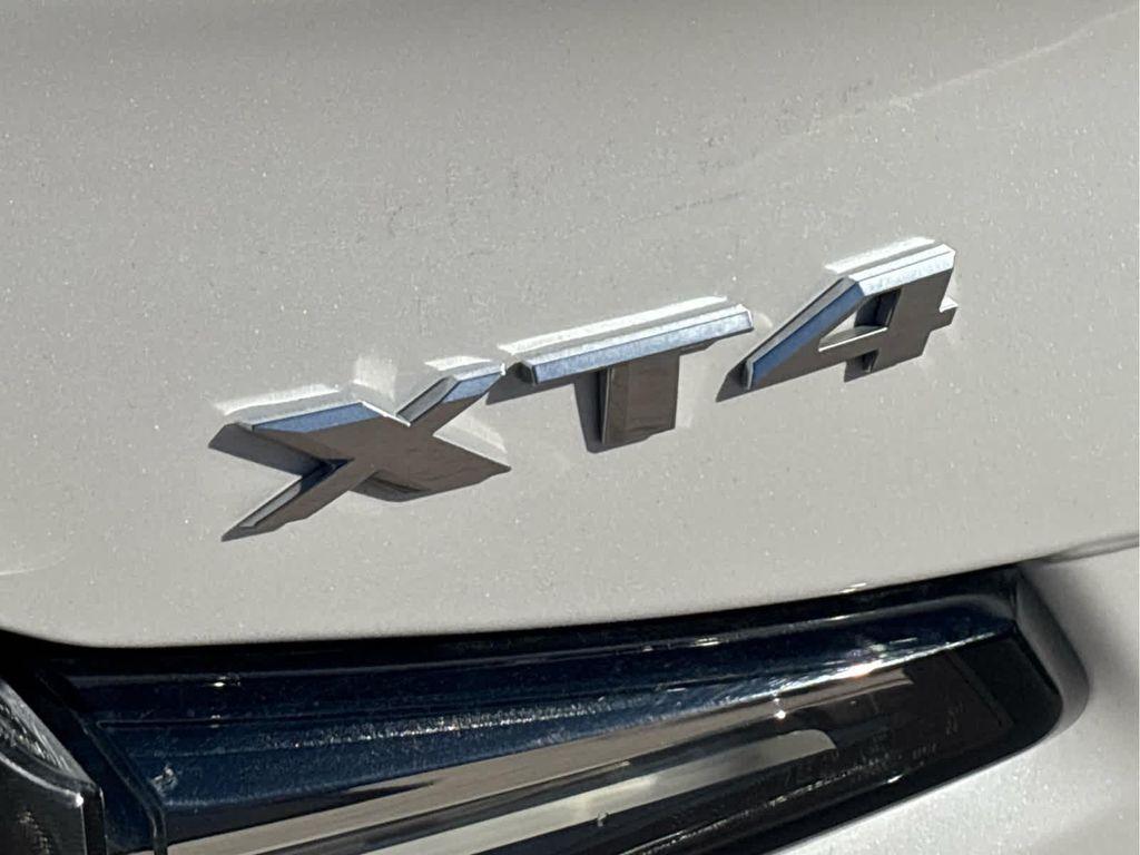 used 2022 Cadillac XT4 car, priced at $29,995