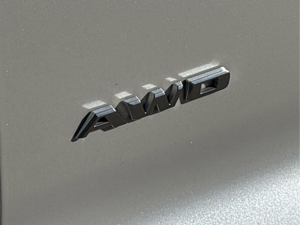 used 2022 Cadillac XT4 car, priced at $29,995