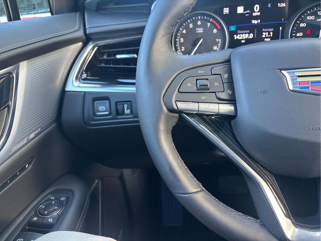 used 2025 Cadillac XT6 car, priced at $49,977
