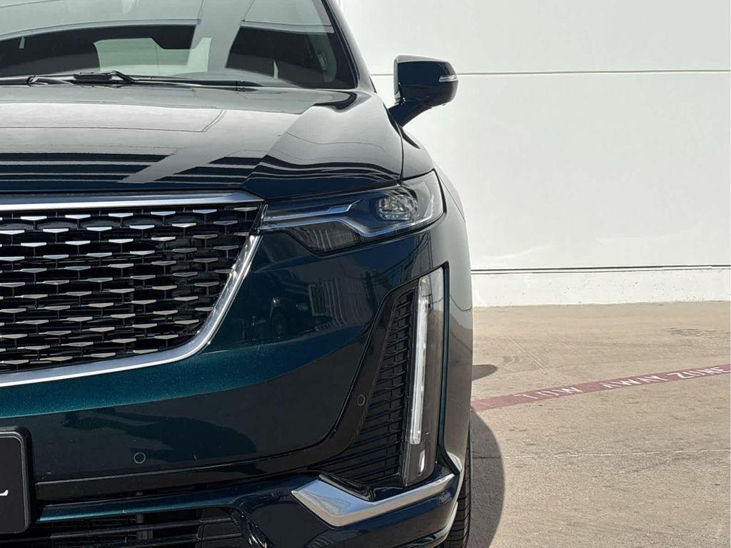 used 2025 Cadillac XT6 car, priced at $49,977
