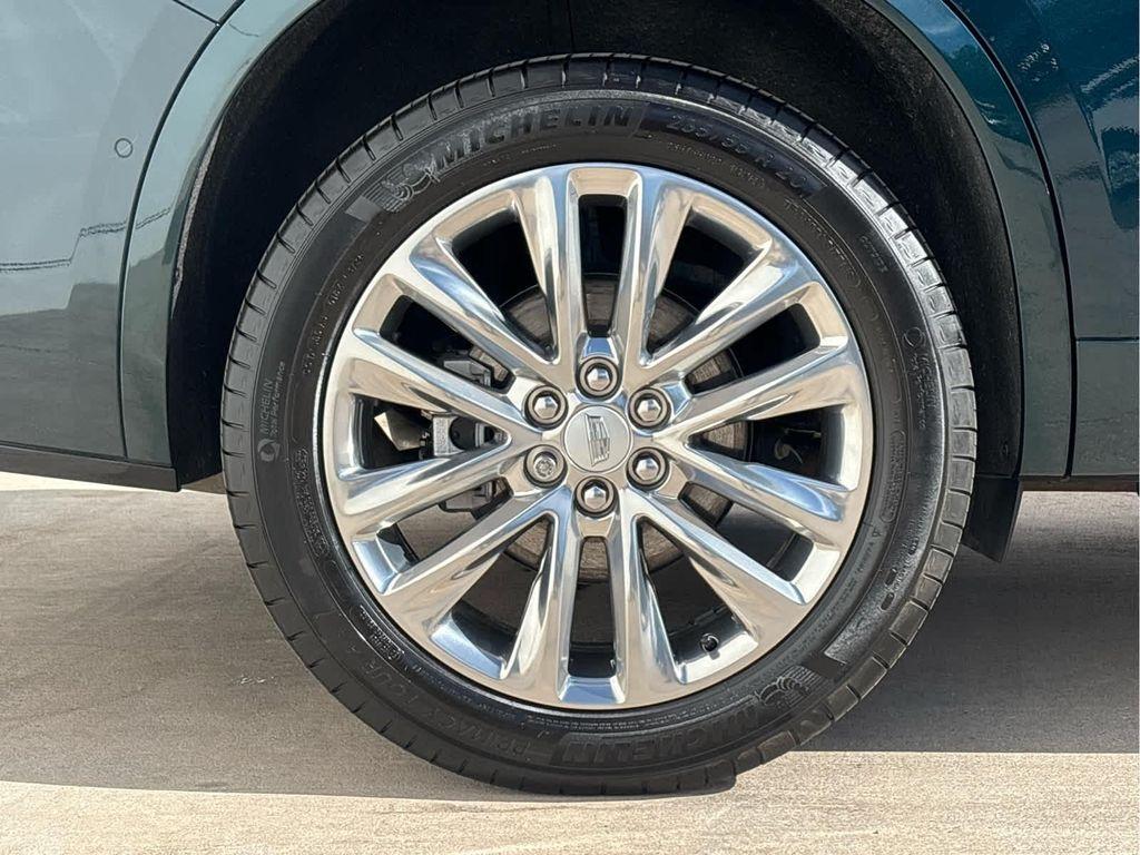 used 2025 Cadillac XT6 car, priced at $49,977