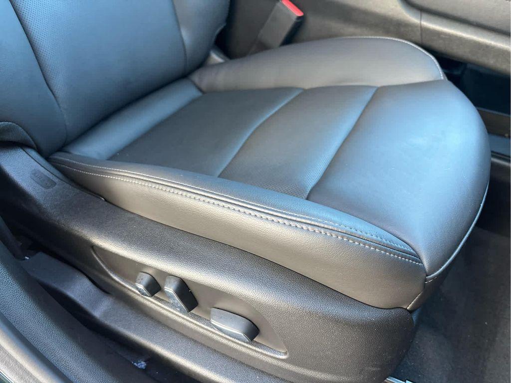 used 2025 Cadillac XT6 car, priced at $49,977