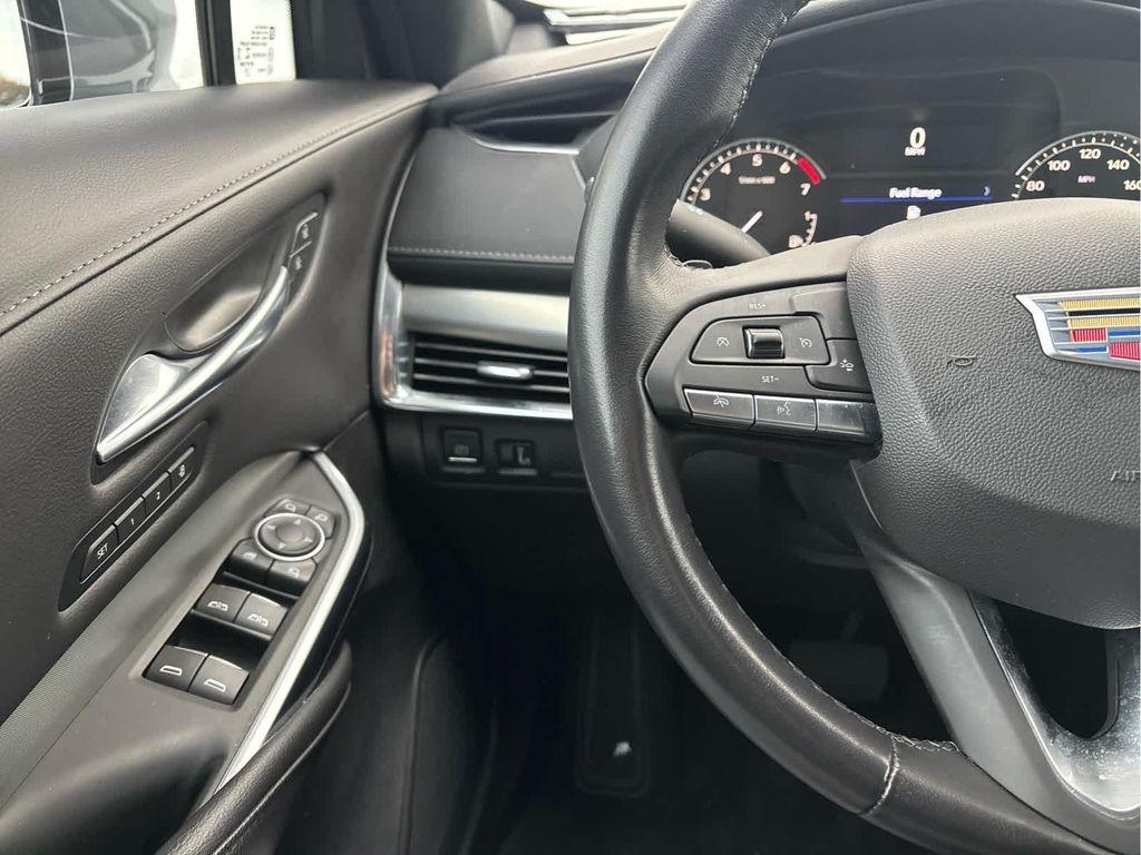 used 2023 Cadillac XT4 car, priced at $24,995