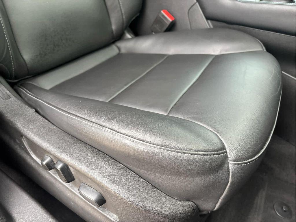 used 2023 Cadillac XT4 car, priced at $24,995