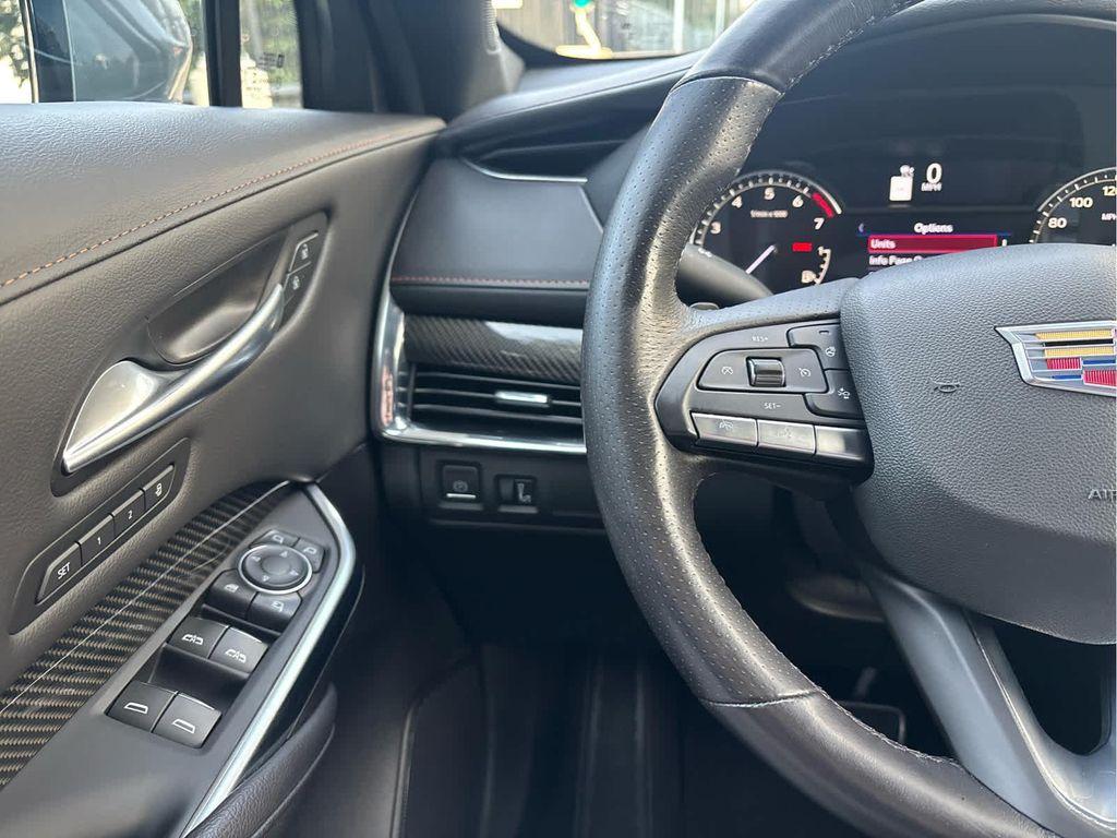 used 2023 Cadillac XT4 car, priced at $25,995