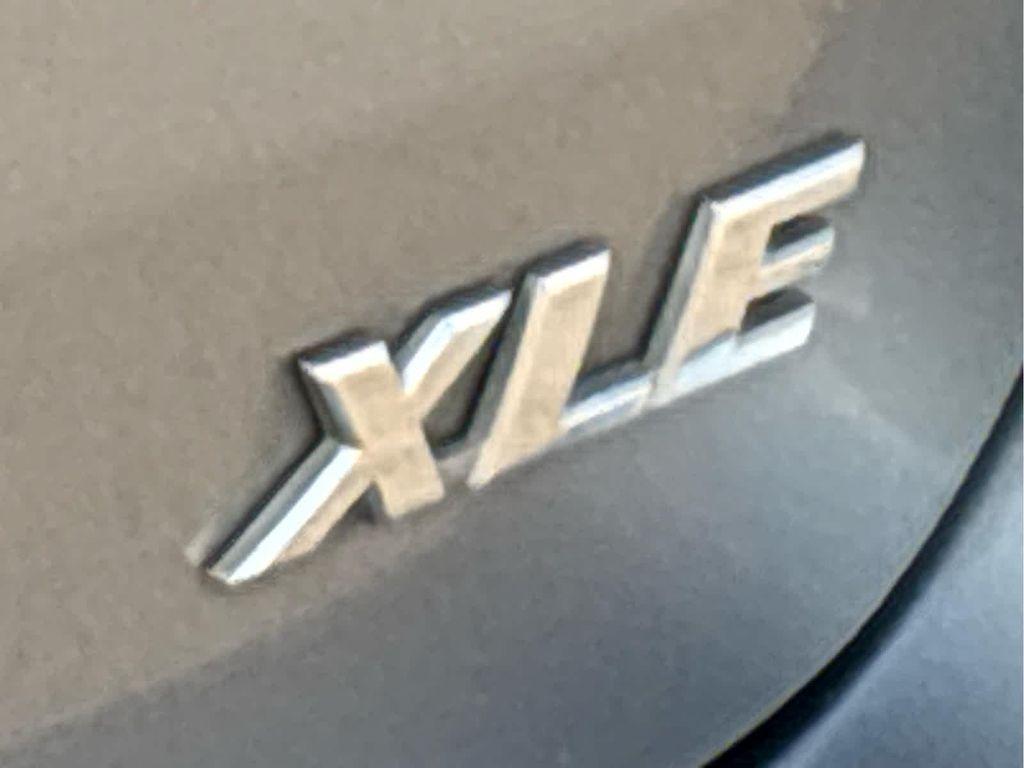 used 2015 Toyota Highlander car, priced at $17,995