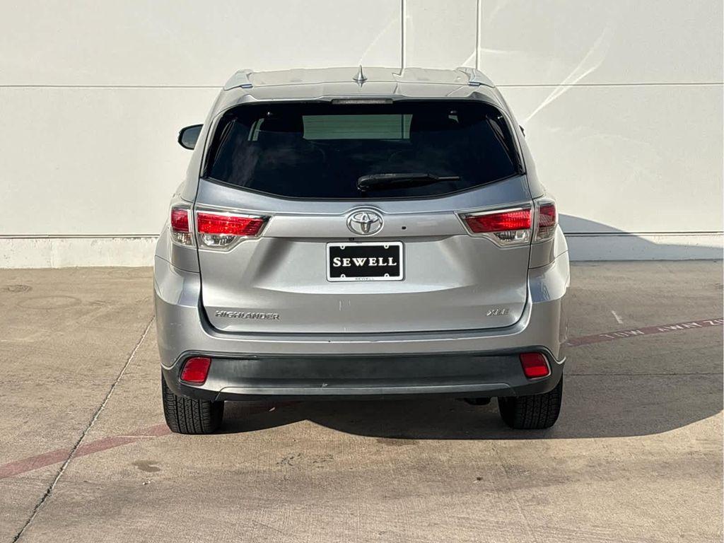 used 2015 Toyota Highlander car, priced at $17,995