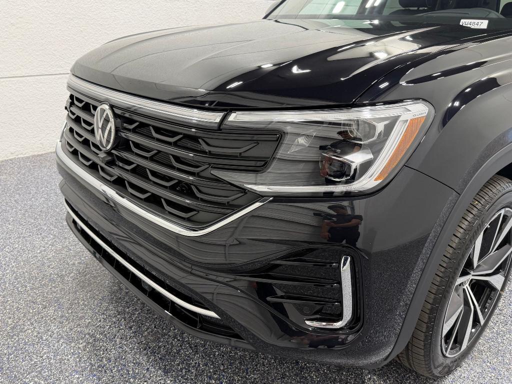 new 2026 Volkswagen Atlas car, priced at $52,020