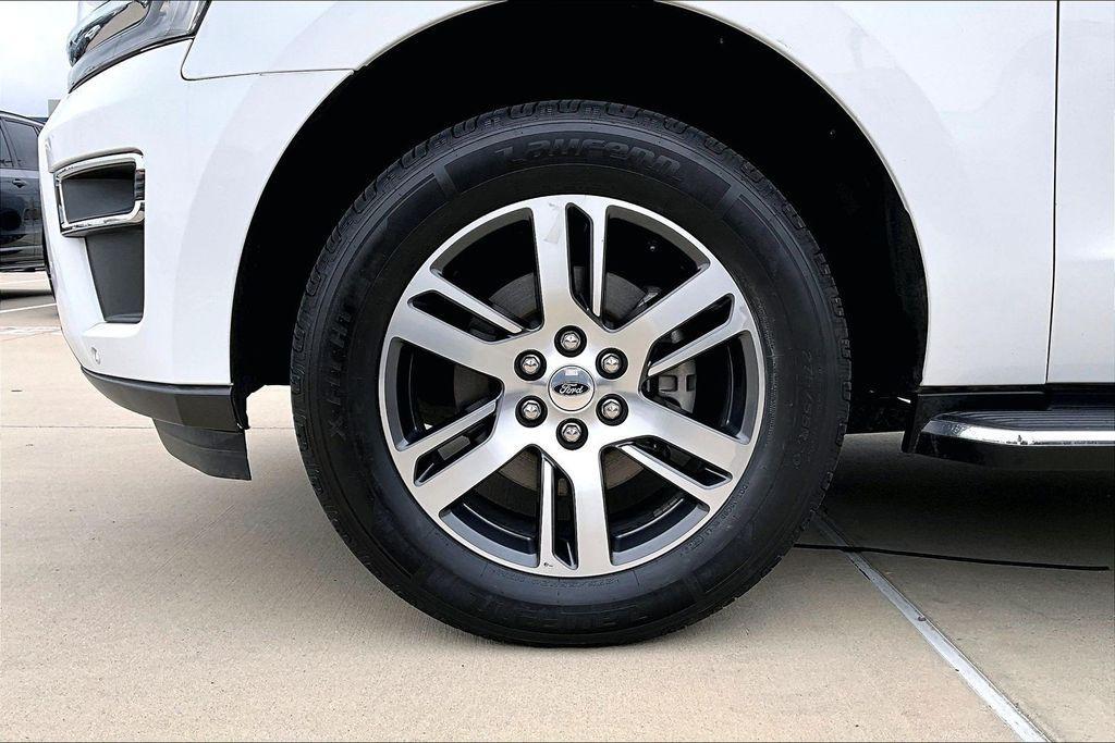 used 2022 Ford Expedition car, priced at $42,000