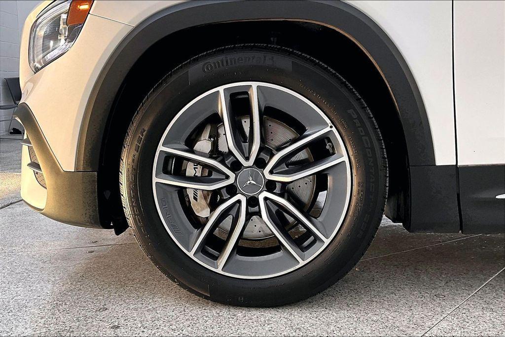 used 2022 Mercedes-Benz AMG GLB 35 car, priced at $30,995