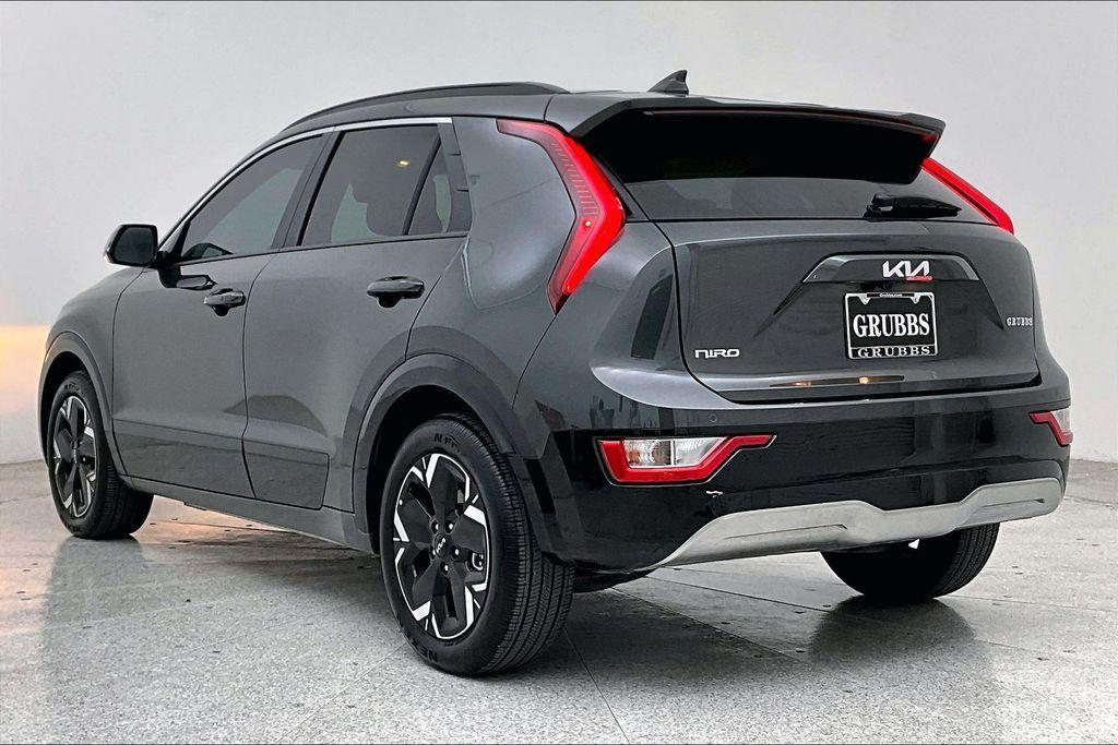 used 2025 Kia Niro EV car, priced at $26,000