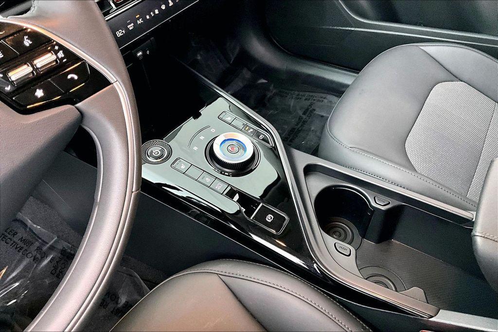 used 2025 Kia Niro EV car, priced at $26,000