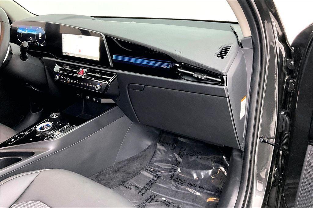 used 2025 Kia Niro EV car, priced at $26,000