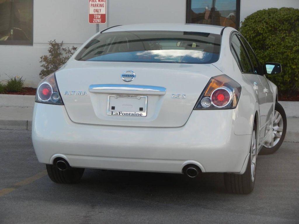 used 2009 Nissan Altima car, priced at $6,995