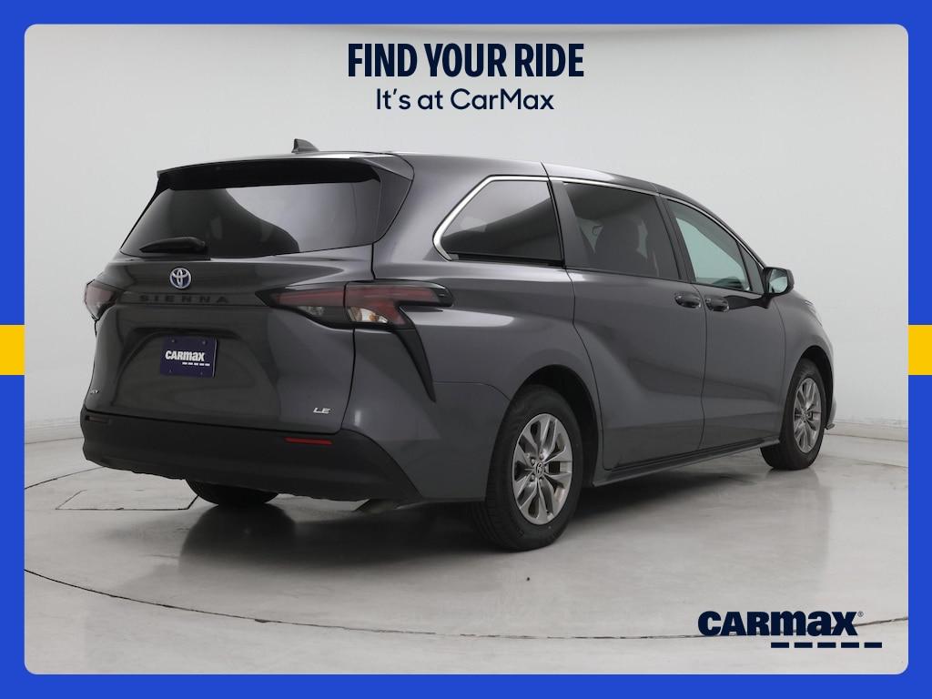 used 2025 Toyota Sienna car, priced at $39,998