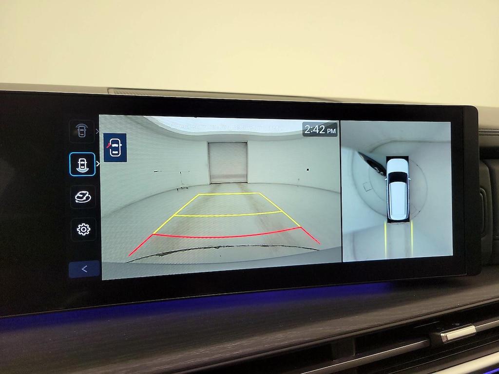 used 2024 Hyundai Santa Fe car, priced at $34,998