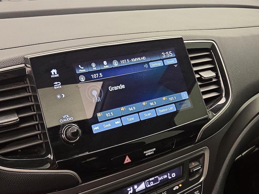 used 2022 Honda Pilot car, priced at $27,998