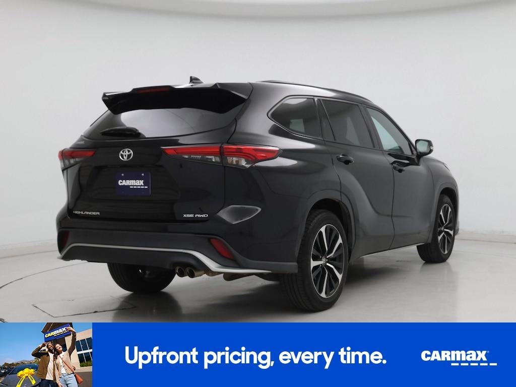 used 2021 Toyota Highlander car, priced at $27,998