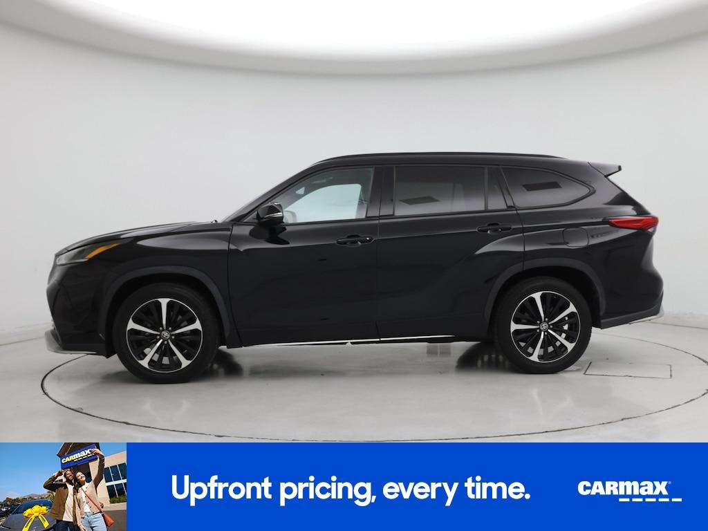 used 2021 Toyota Highlander car, priced at $27,998