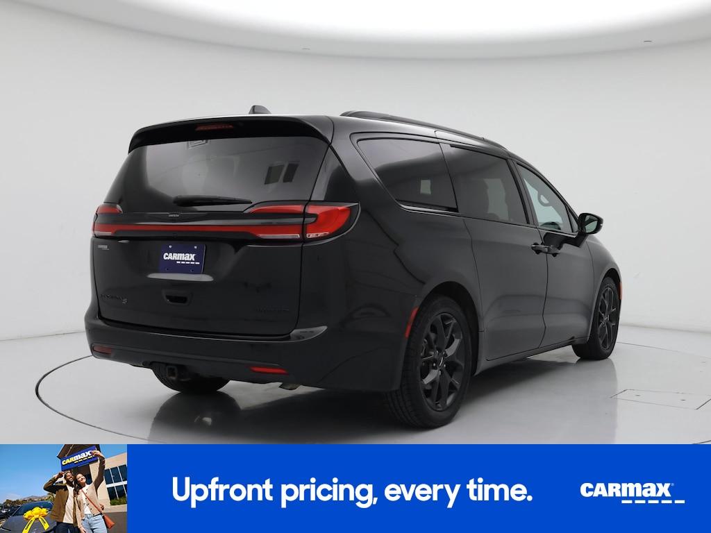 used 2023 Chrysler Pacifica car, priced at $31,998