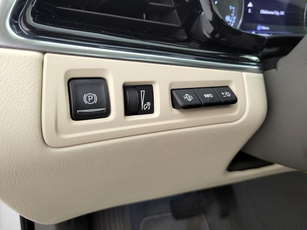 used 2023 Cadillac XT6 car, priced at $40,998