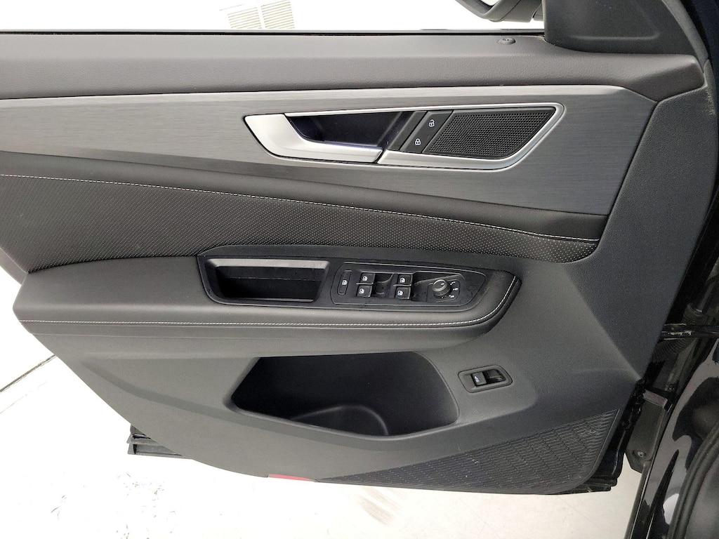 used 2025 Volkswagen Atlas Cross Sport car, priced at $34,998