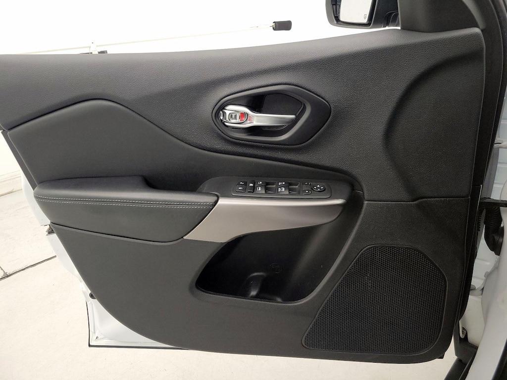 used 2021 Jeep Cherokee car, priced at $16,998