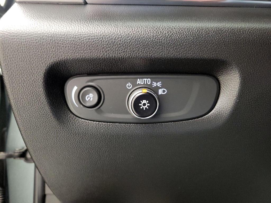 used 2023 Chevrolet Traverse car, priced at $29,998