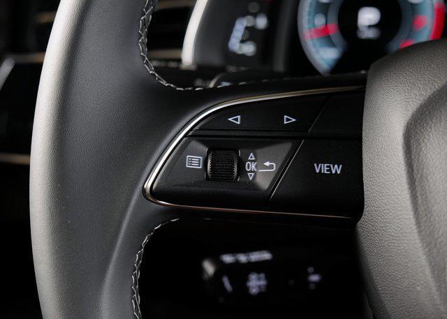 Audi Q7 view 20