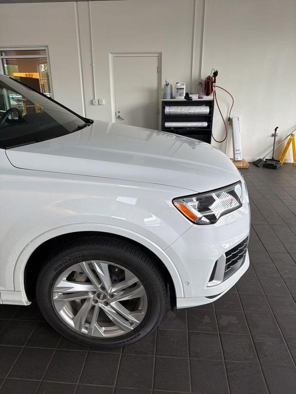 used 2020 Audi Q7 car, priced at $27,930
