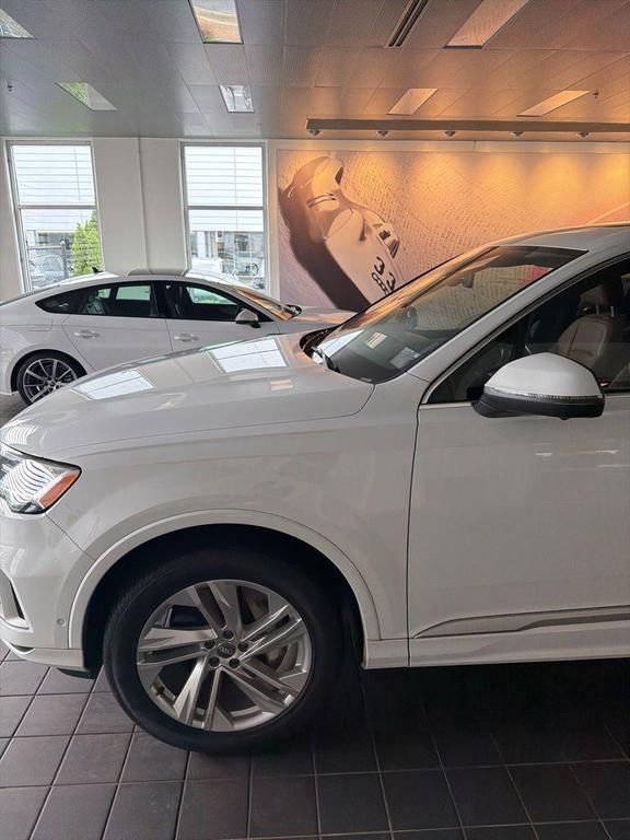 used 2020 Audi Q7 car, priced at $27,930