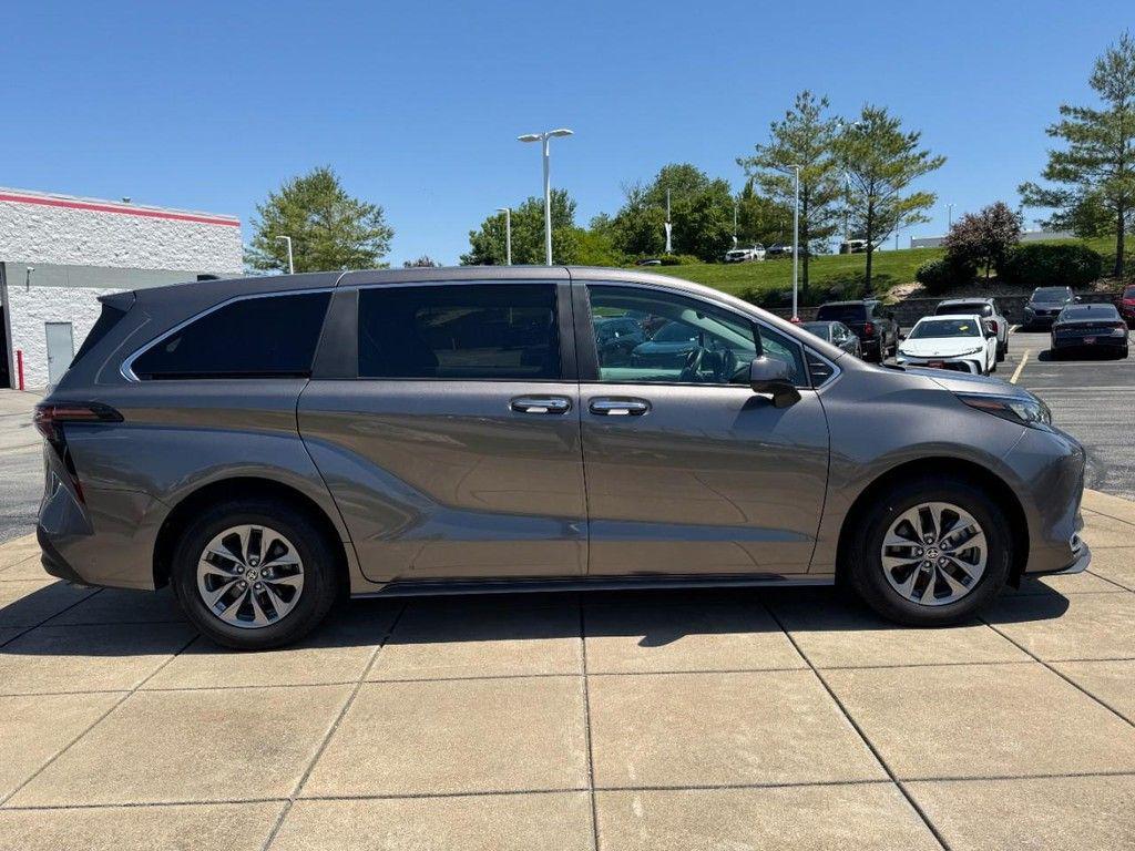 used 2024 Toyota Sienna car, priced at $38,000